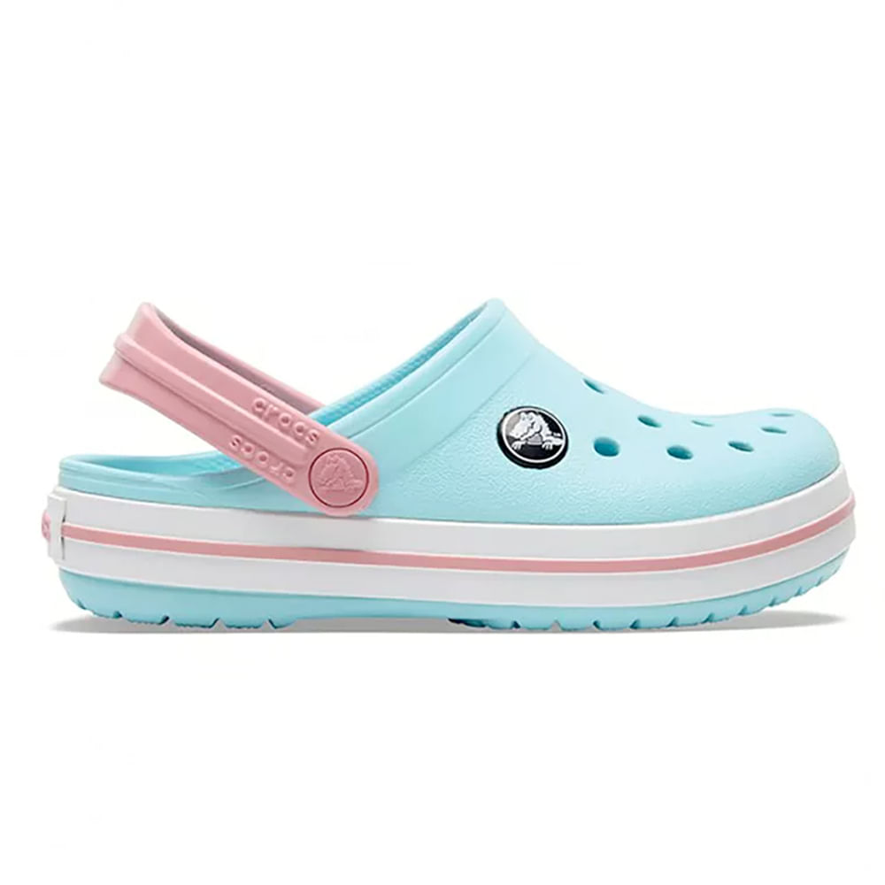 Zueco casual Crocs color celeste para niña