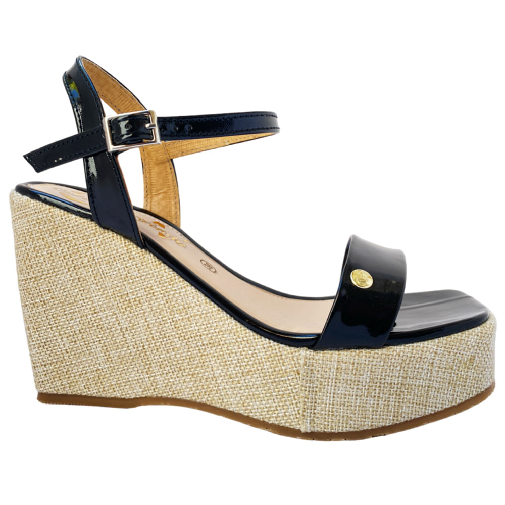 Zapato Sandalia casual charol perleado color negro y plataforma punta cuadrada para mujer