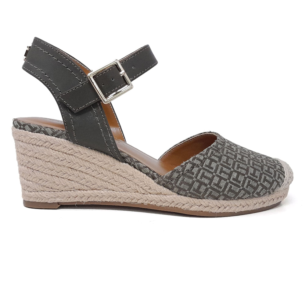 Zapato casual Tommy Hilfiger café para mujer