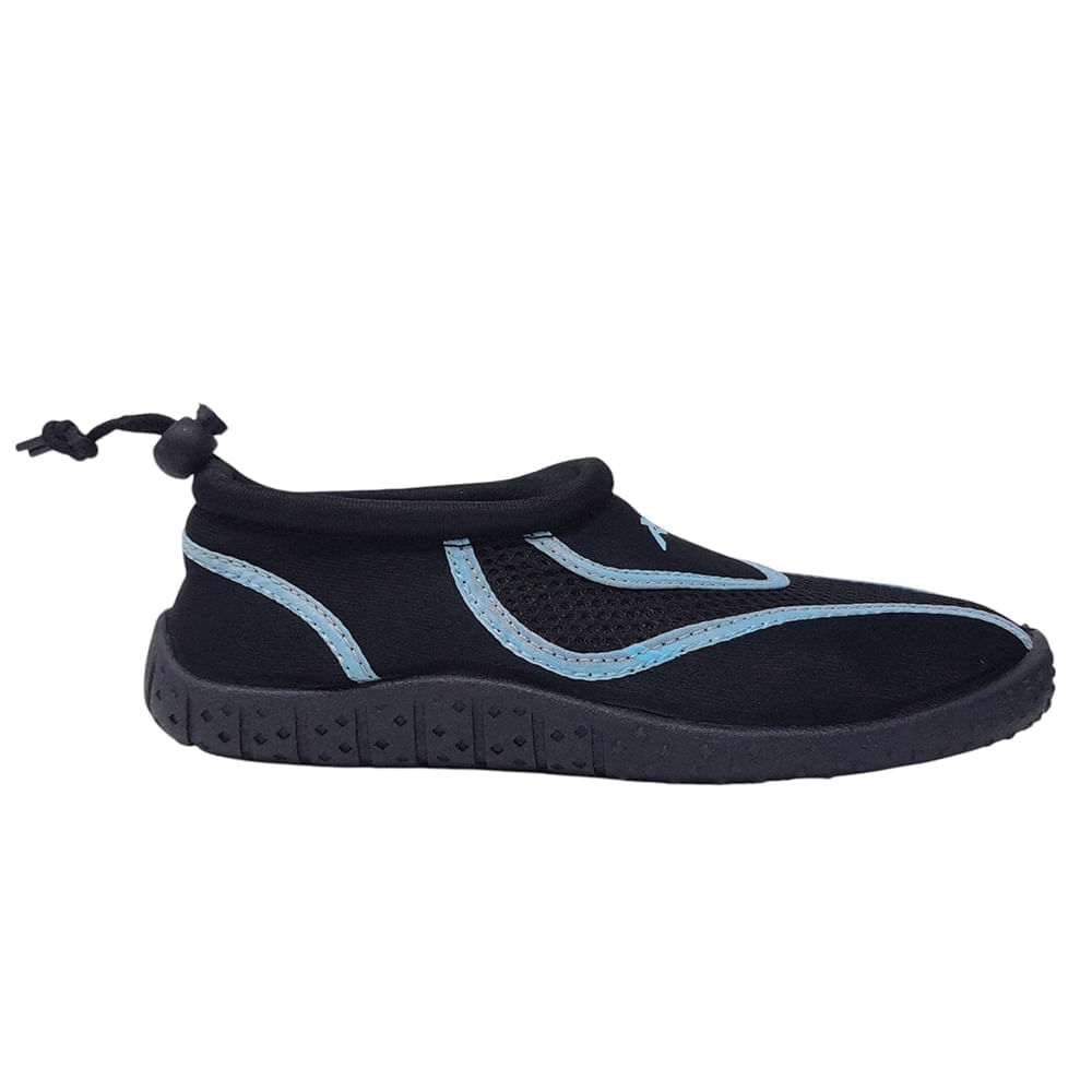 Zapato acuático Runic color negro para mujer