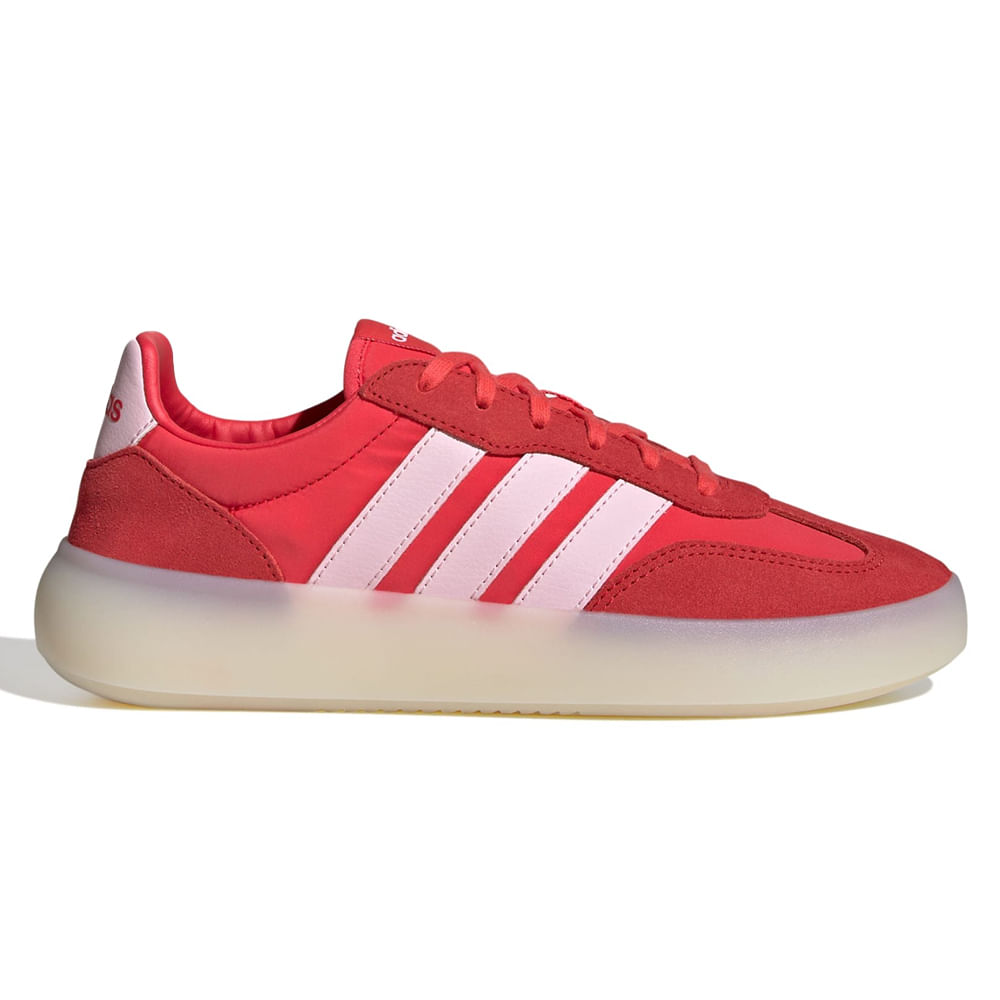 Zapato Adidas Barreda Decode casual color rojo para mujer