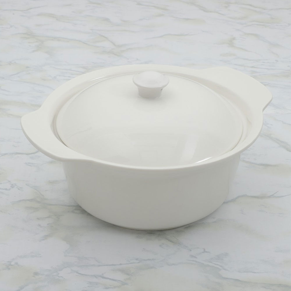 Pieza de servir con tapa de porcelana 1.5 litros
