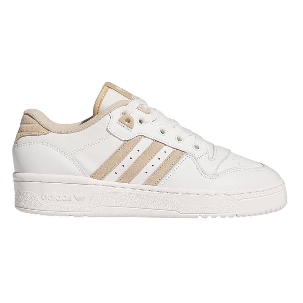 Zapato Adidas Originals Rivalry Low casual color beige para mujer