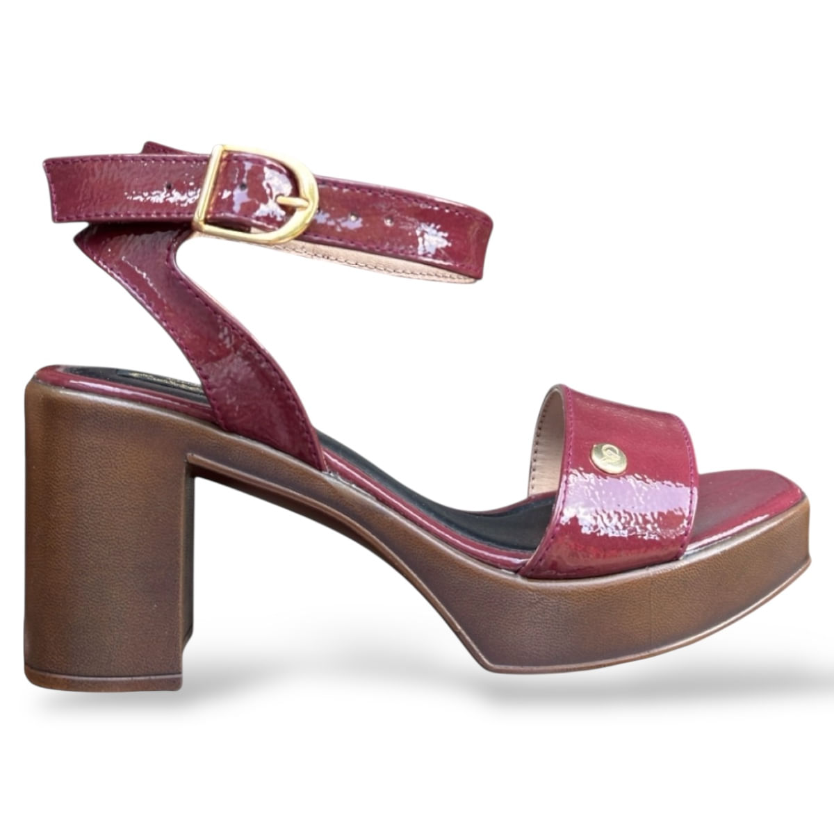 Sandalia casual Deseo en color vino para dama