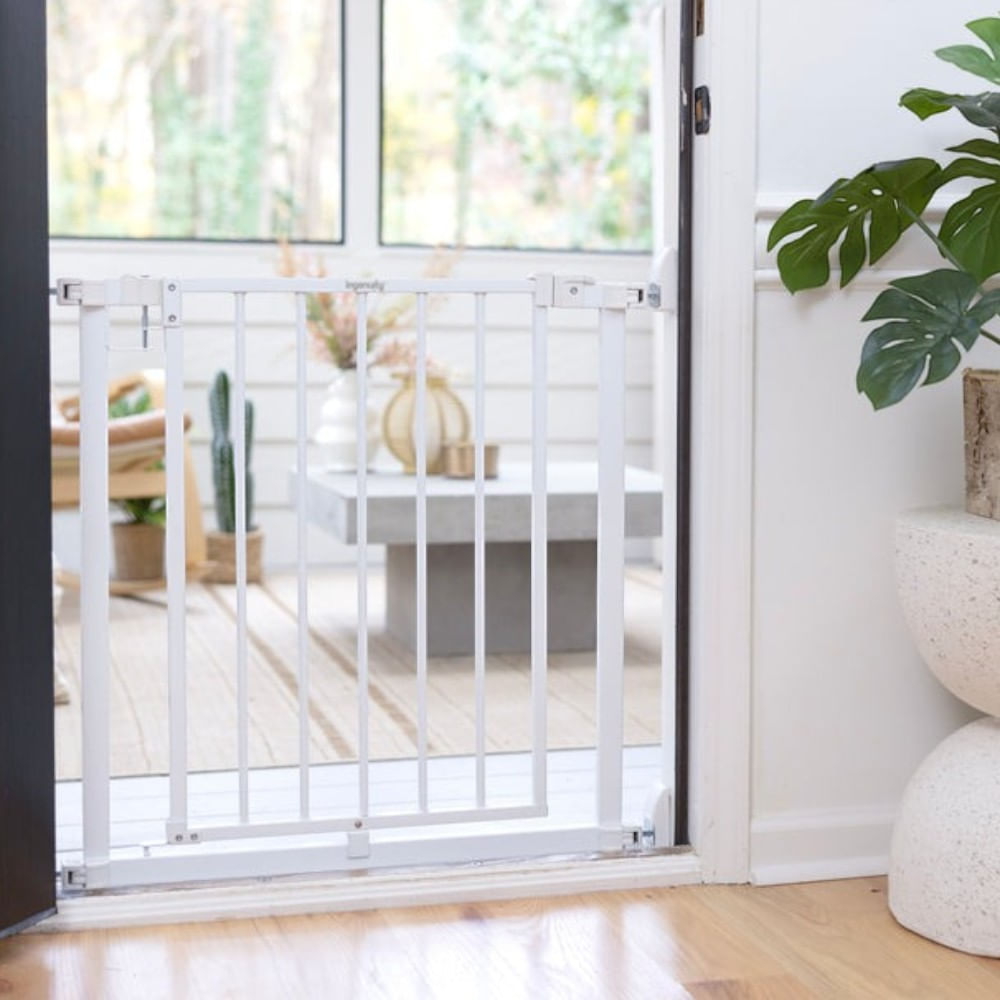 Puerta de Seguridad para Bebés Ingenuity Doorway Serie 37W