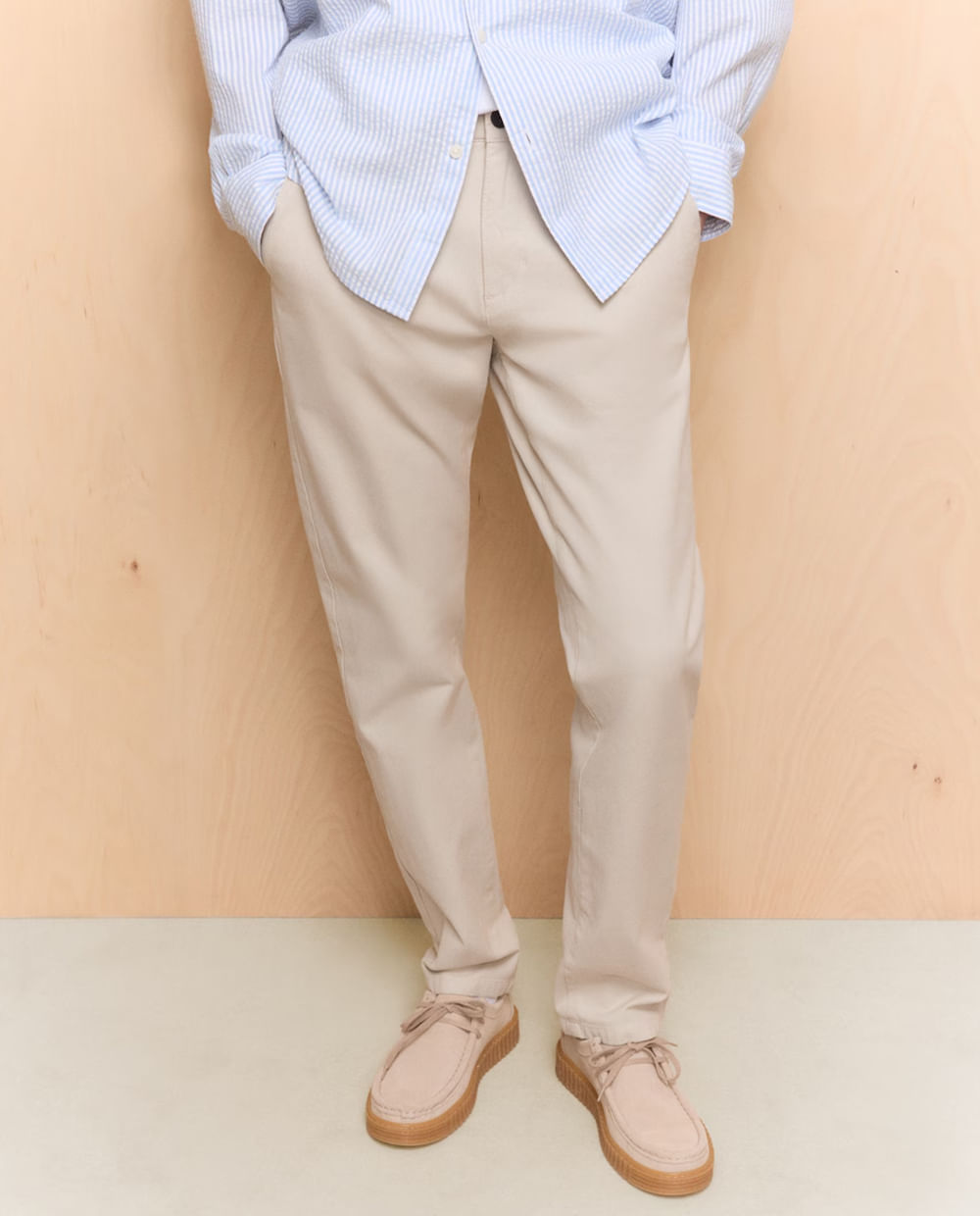 Pantalón Easy Wear slim fit beige para hombre PANTALÓN CHINO SLIM BI-STRETCH PARA HOMBRE LTBEIGE 42