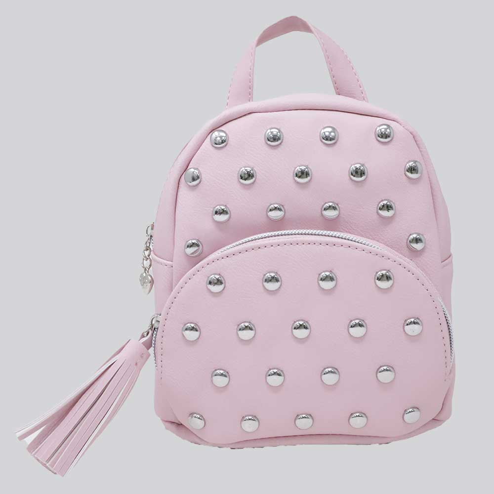 Mochila rosada con aplicaciones metálicas para niña