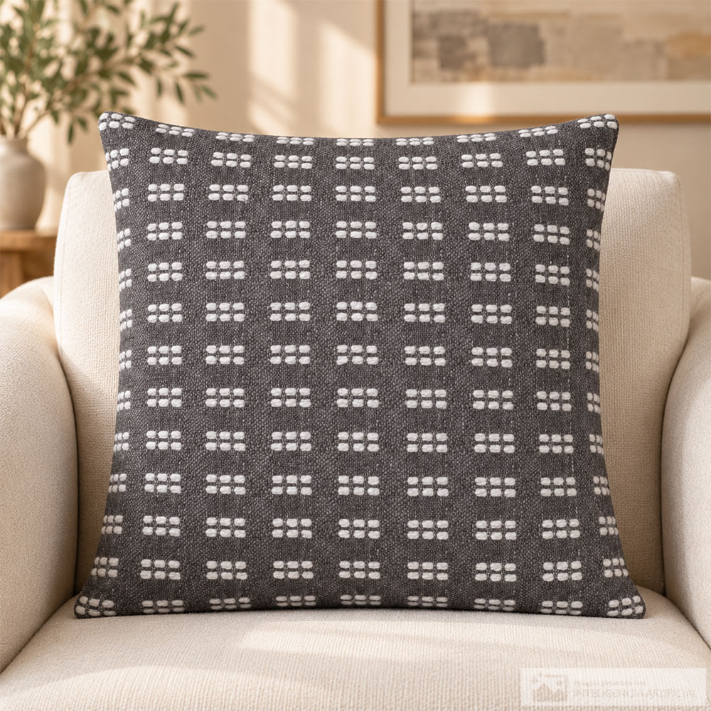 Cojín decorativo de cuadros gris y blanco